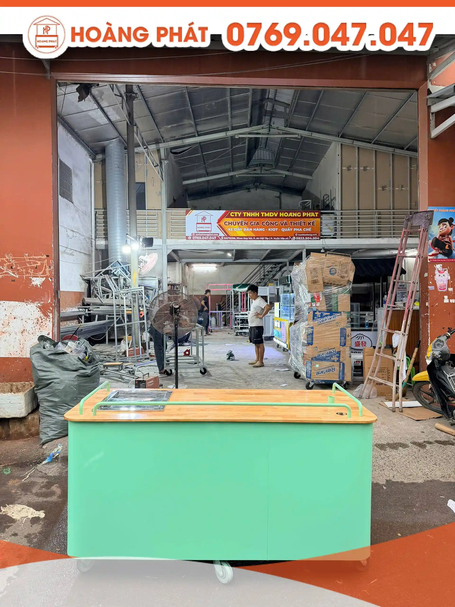 Tủ xe bán hàng 1m8 x 60 x 2m XBH1206